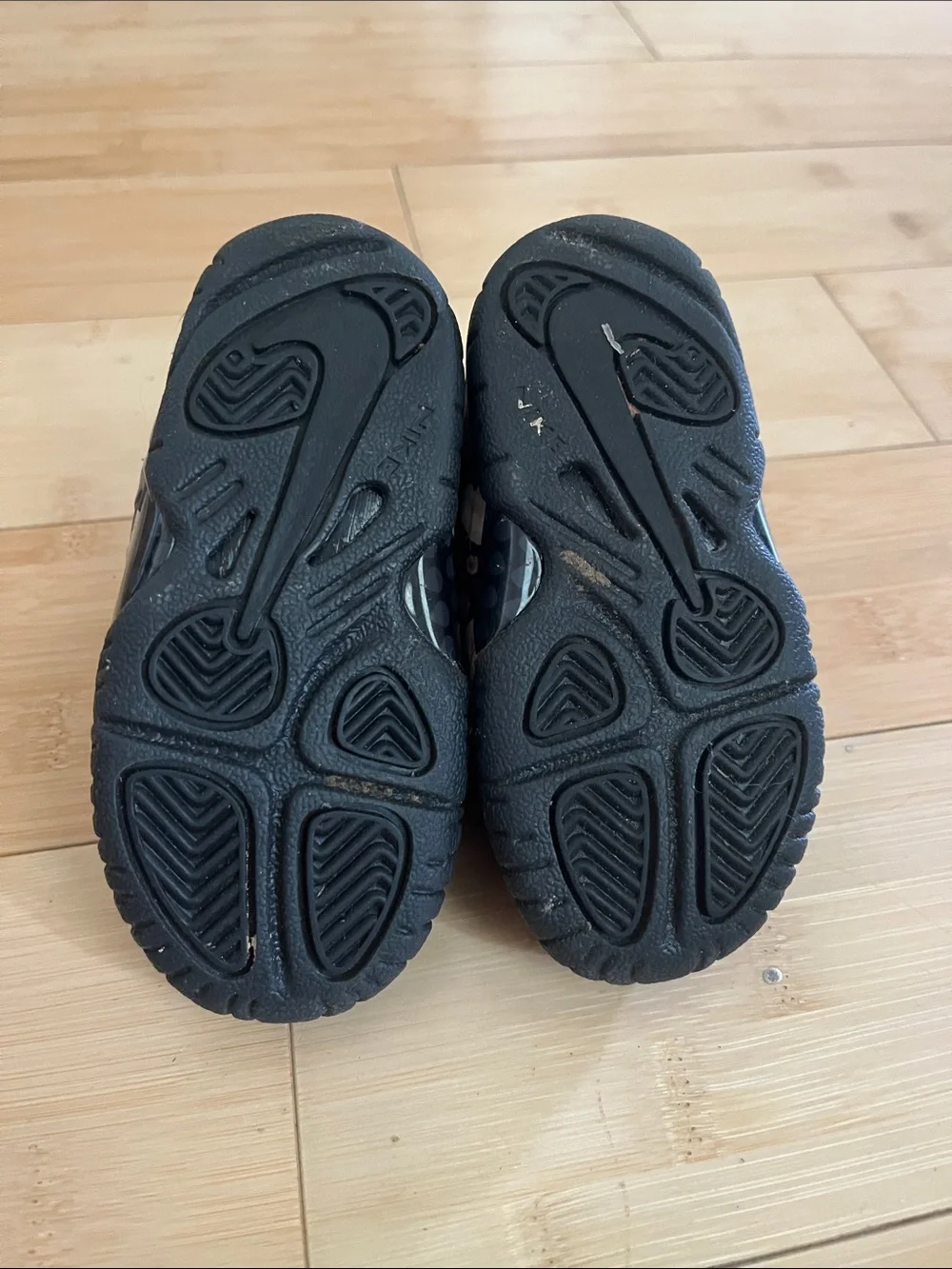 Nike Toddler Black Floral Lace-Up Sneakers
